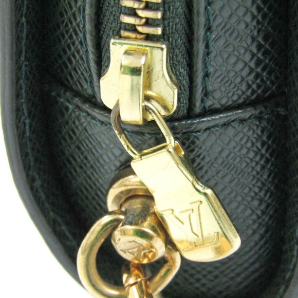 LOUIS VUITTON Taiga Baikal M3018P/M30184 Men's Clutch Bag Episea - Picture 8 of 10